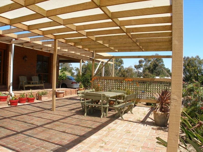 18 Hodges Road, Coongulla VIC 3860