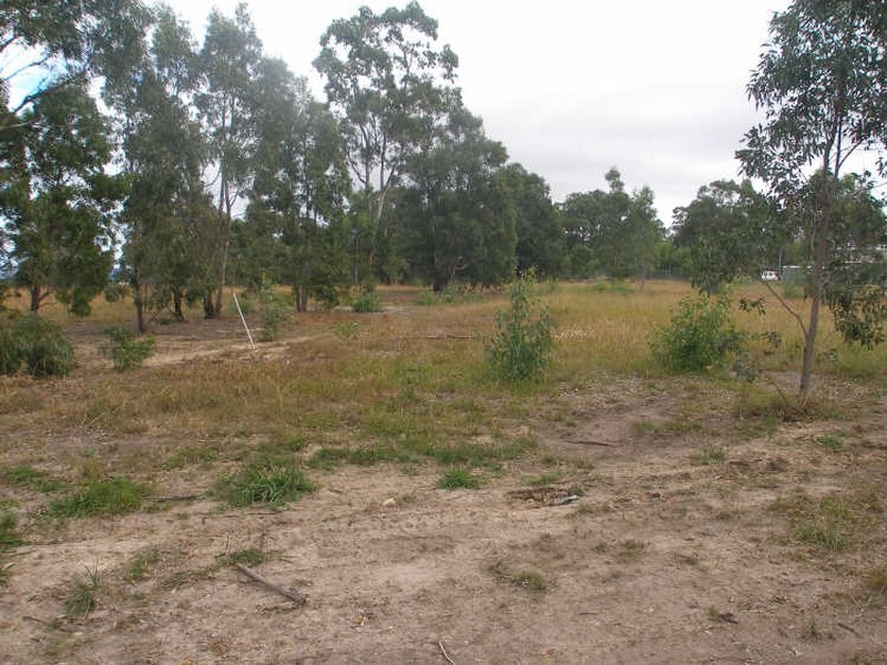 2/ Davis Street, Heyfield VIC 3858