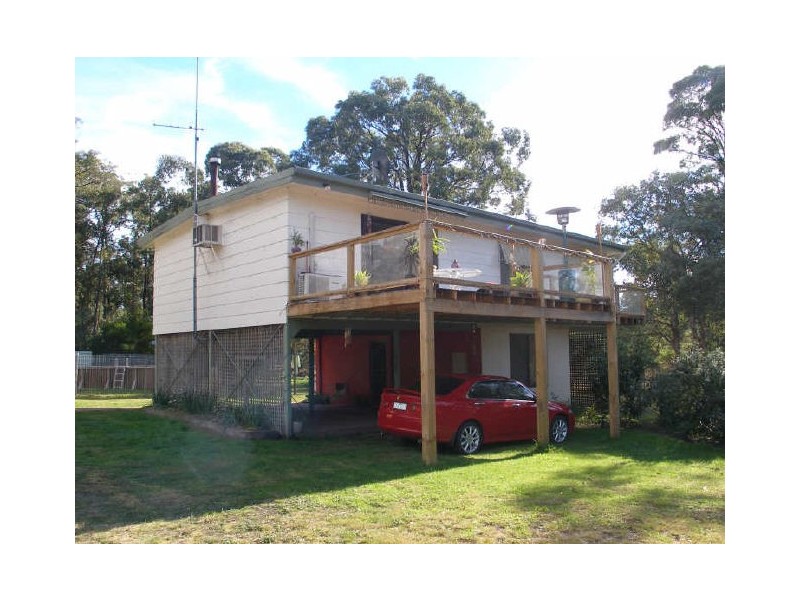 7 Nerrigundah Drive, Glenmaggie VIC 3858