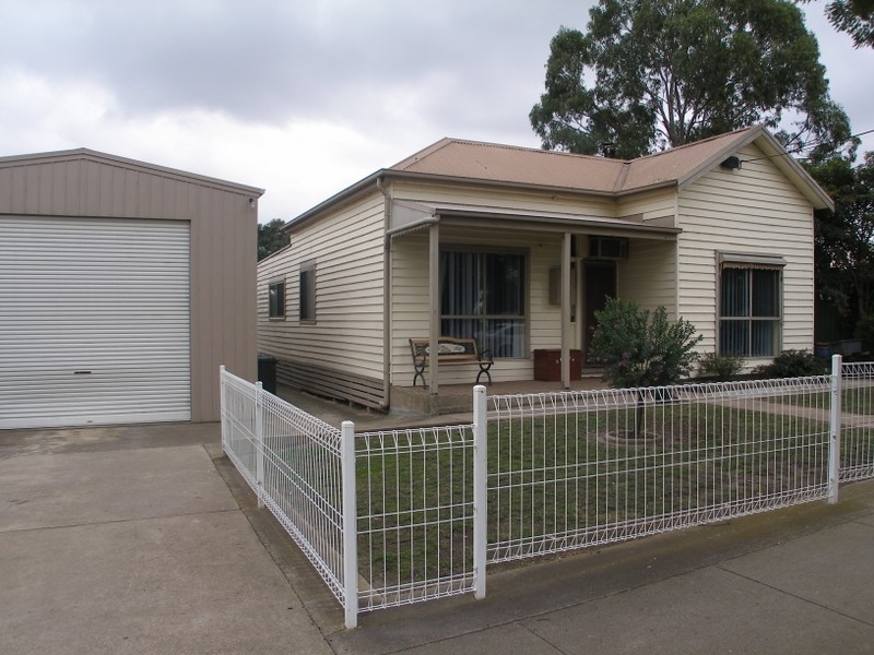 36 Clark Street, Heyfield VIC 3858