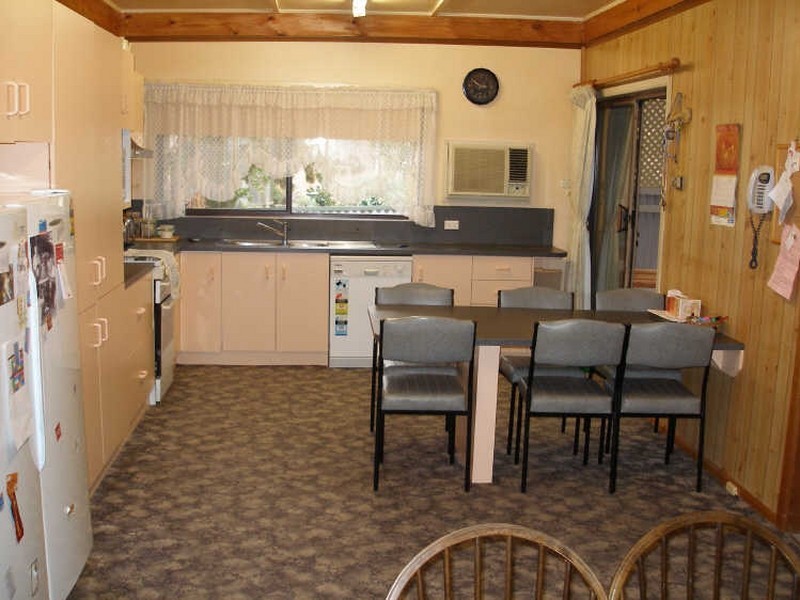 36 Clark Street, Heyfield VIC 3858