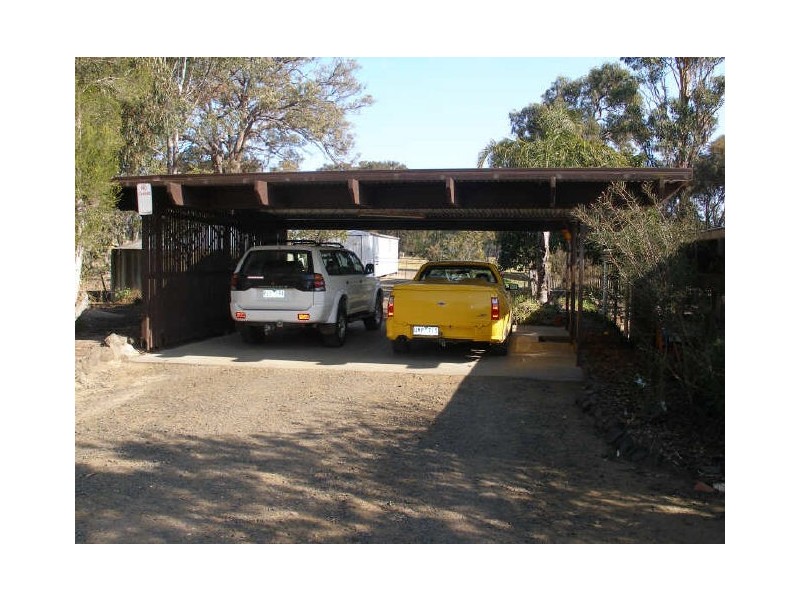 71 Peneplain Road, Heyfield VIC 3858