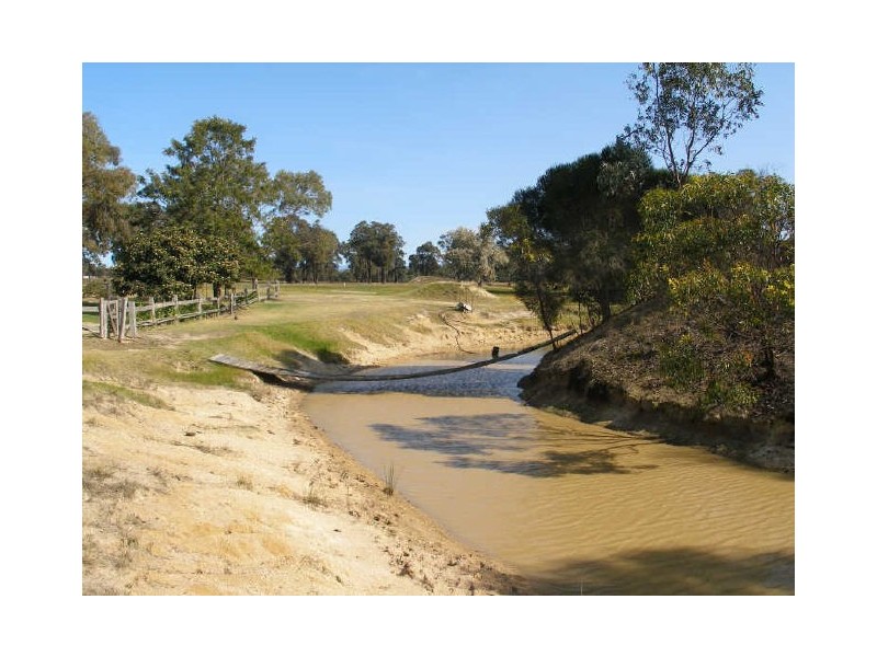 71 Peneplain Road, Heyfield VIC 3858