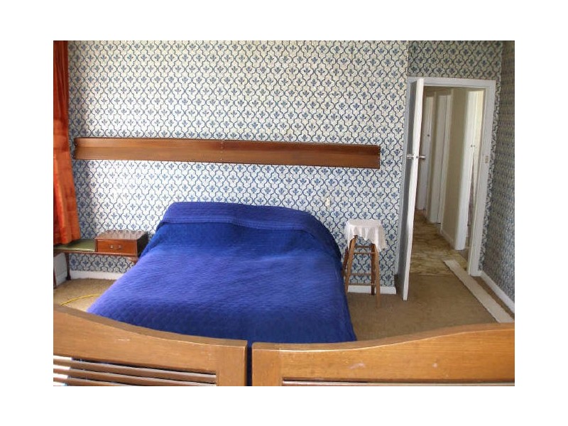 2 Davis Street, Heyfield VIC 3858