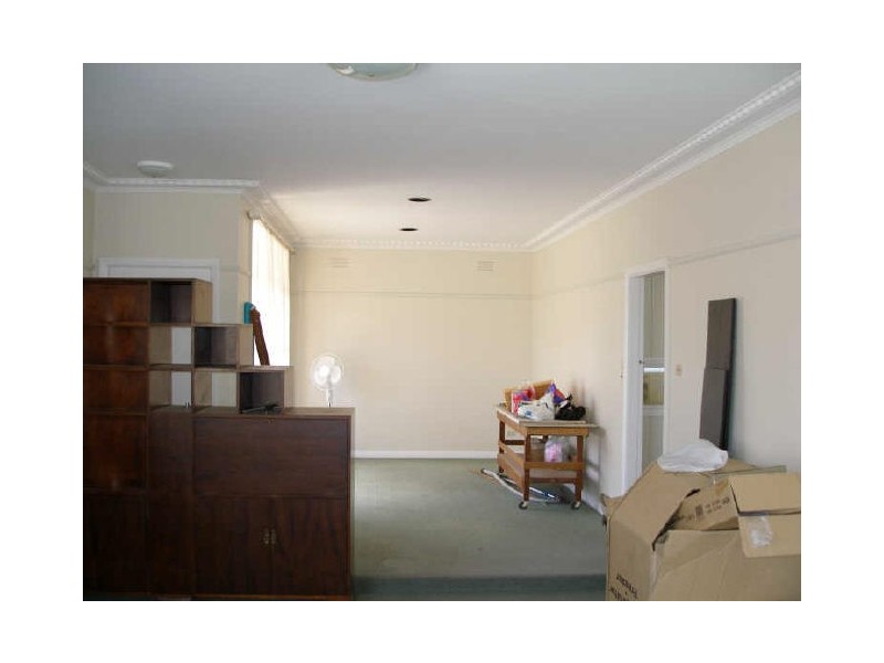 2 Davis Street, Heyfield VIC 3858