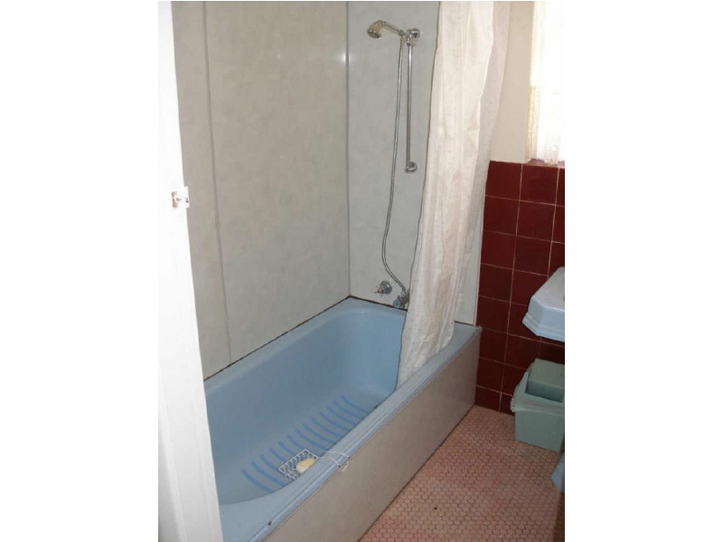 2 Davis Street, Heyfield VIC 3858