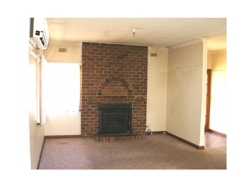 2 Pearson Street, Heyfield VIC 3858