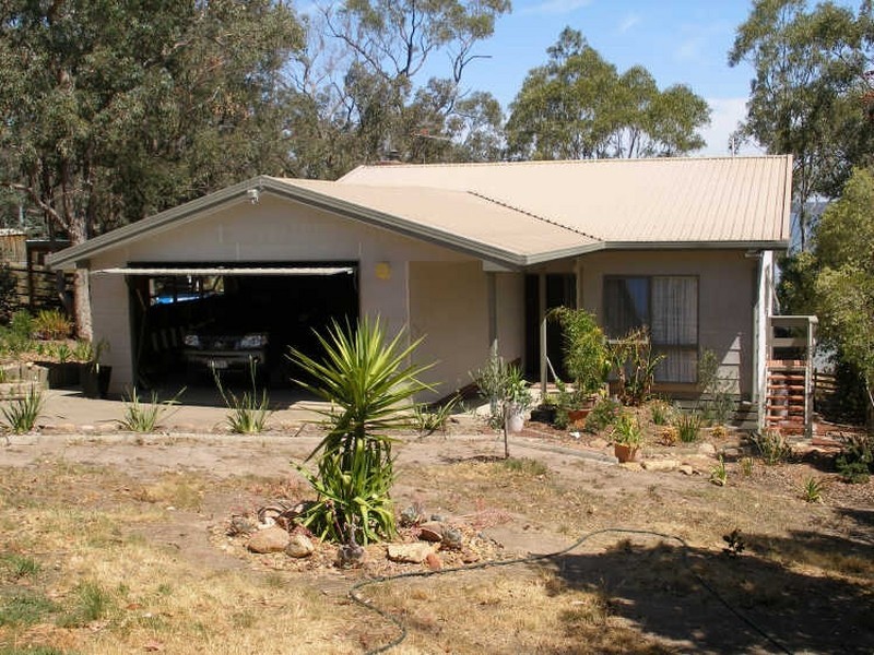 75-77 Ryans Road, Coongulla VIC 3860