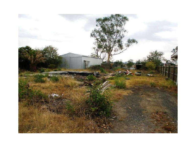 33 Skeels Street, Heyfield VIC 3858
