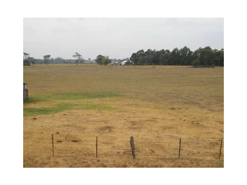 16 River Street, Heyfield VIC 3858