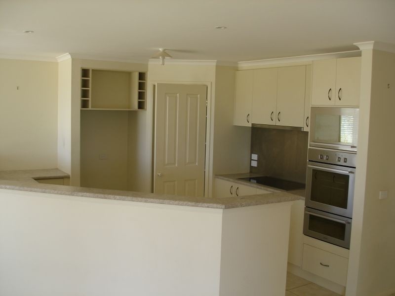 4 Hilltop Cresent, Heyfield VIC 3858