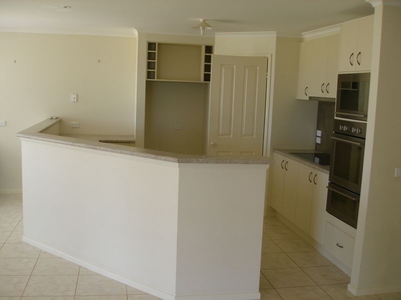 4 Hilltop Cresent, Heyfield VIC 3858
