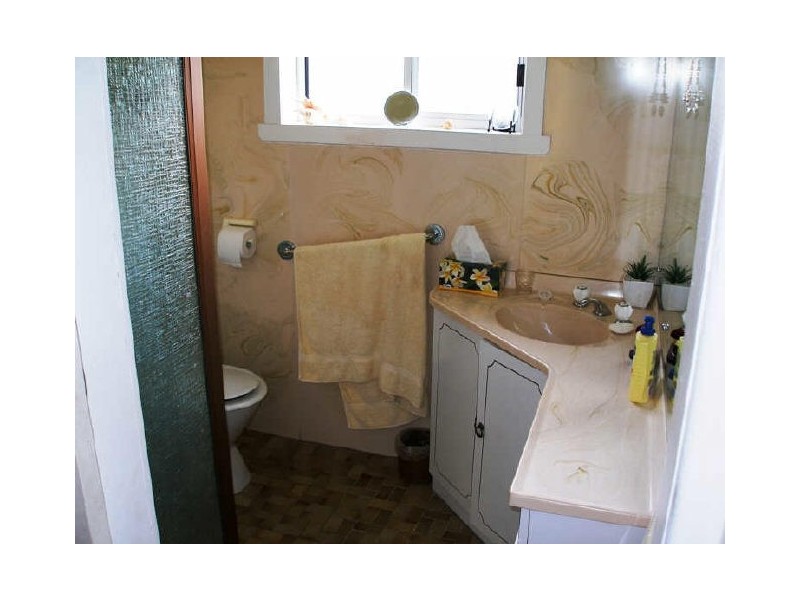 10 Clark Street, Heyfield VIC 3858