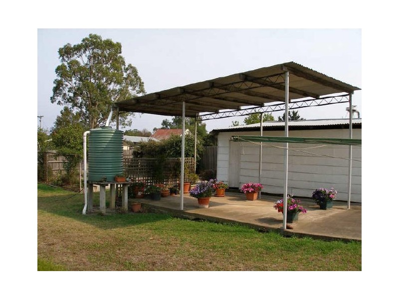 10 Clark Street, Heyfield VIC 3858