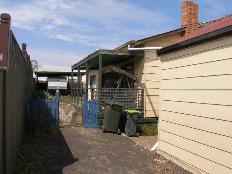 79 Temple Street, Heyfield VIC 3858