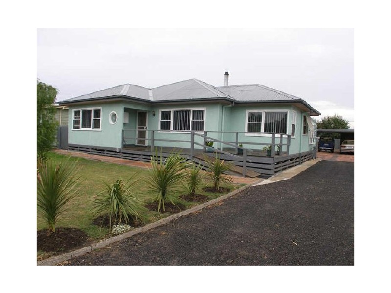 57 Bruce Street, Heyfield VIC 3858