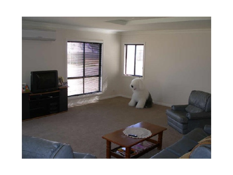 9 Burrnett Court, Heyfield VIC 3858