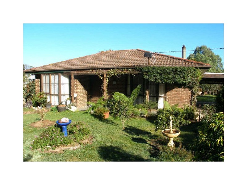 5 Park Ave, Cowwarr VIC 3857