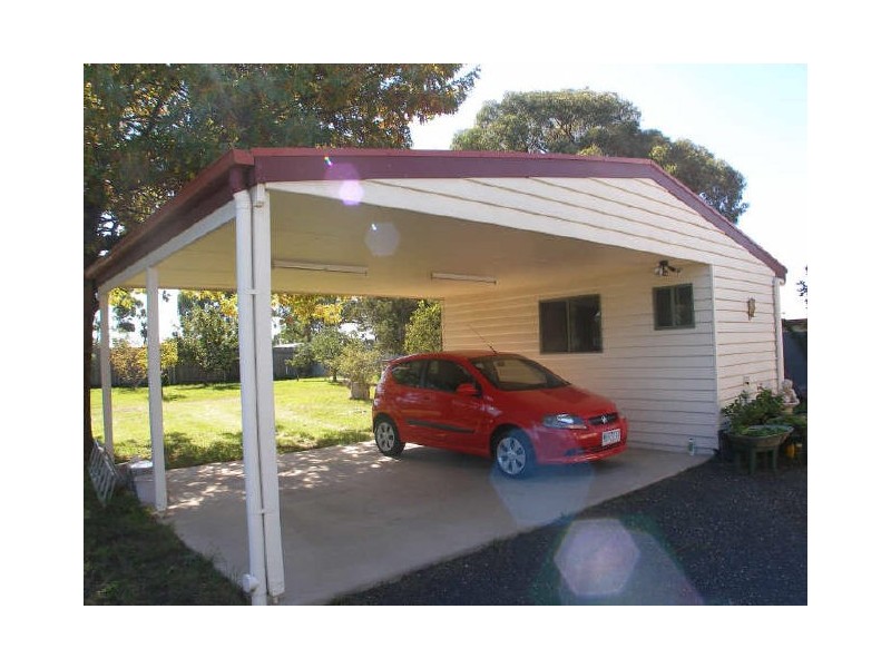 3 Mills Street, Heyfield VIC 3858