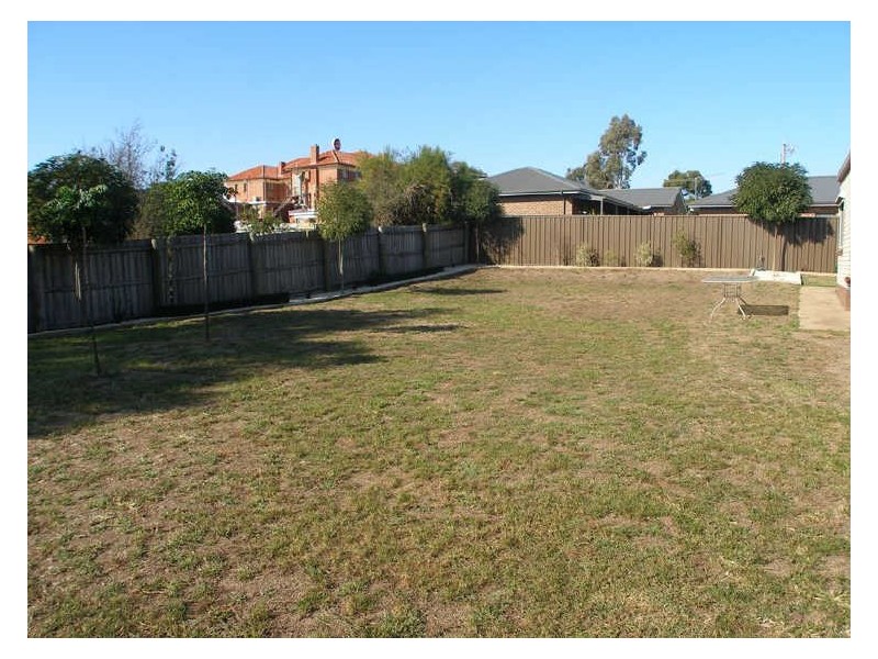 3 Macfarlane Street, Heyfield VIC 3858
