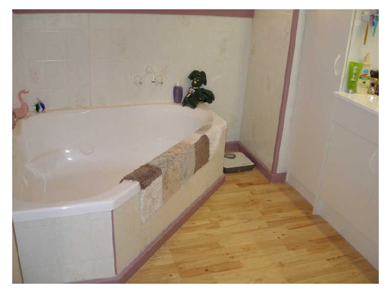 110 Thomson Lane, Seaton VIC 3858