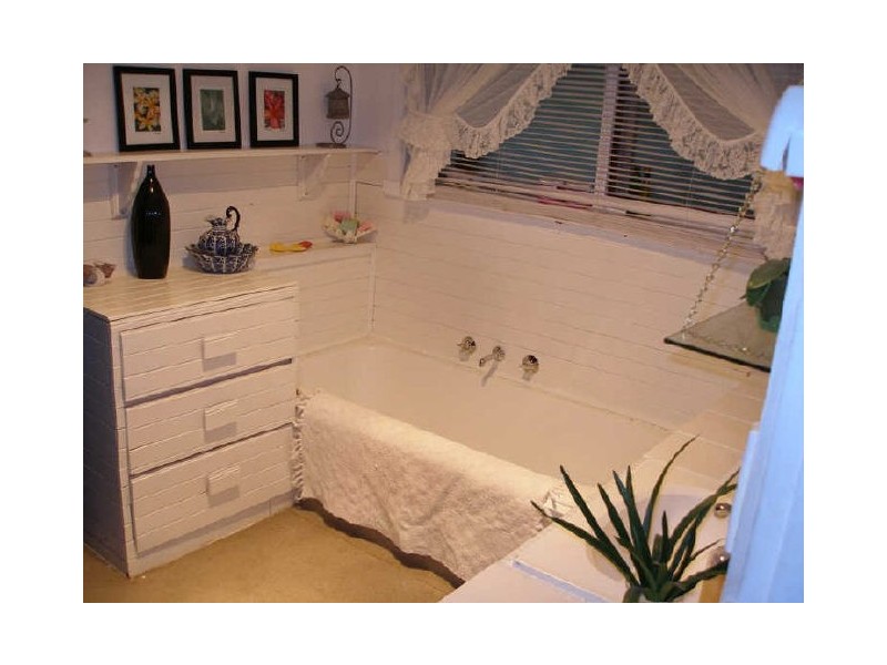 27-29 Lakeview Drive, Glenmaggie VIC 3858