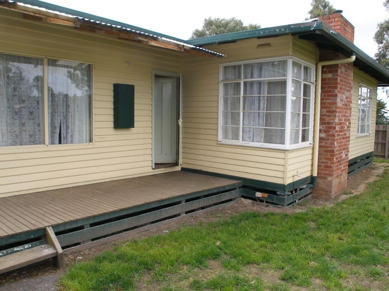 5 Cricket Street, Cowwarr VIC 3857