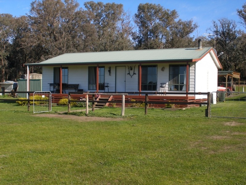 31 Johnsons Lane, Seaton VIC 3858