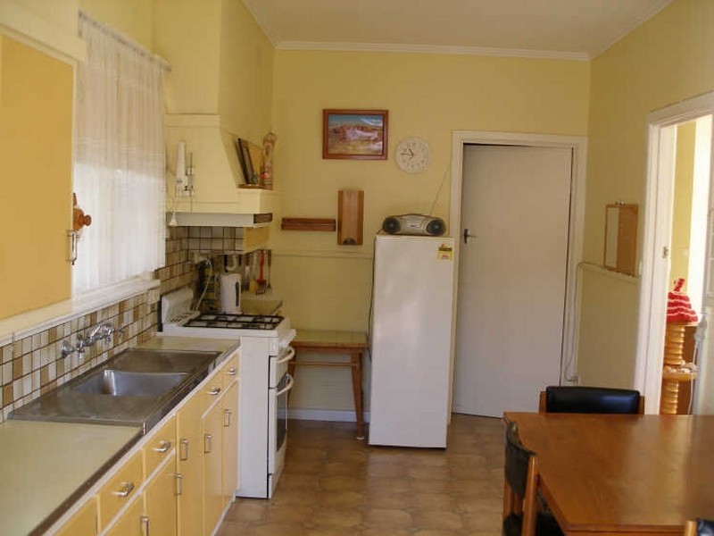 12 Harbeck Street, Heyfield VIC 3858