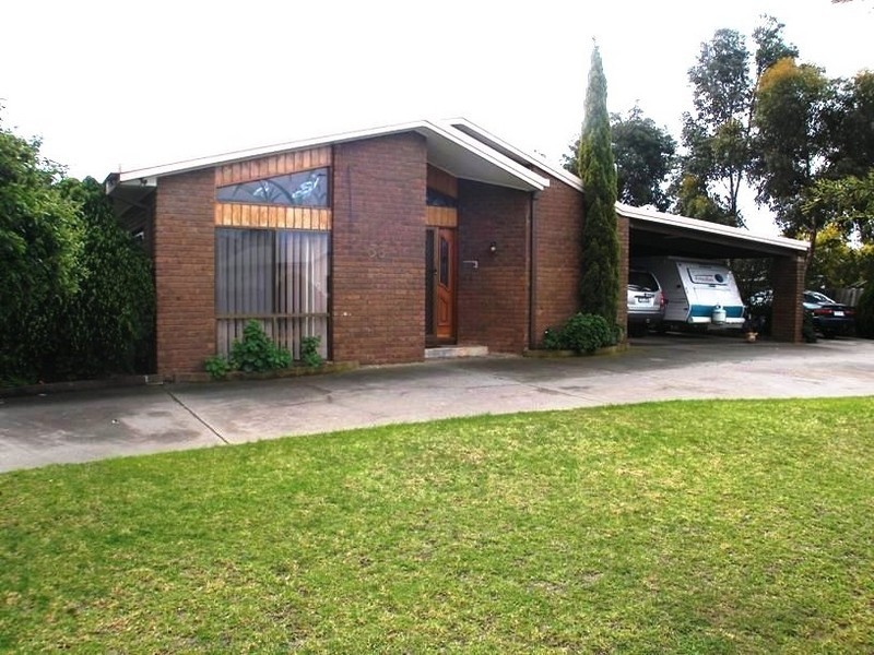 33 Bruce Street, Heyfield VIC 3858