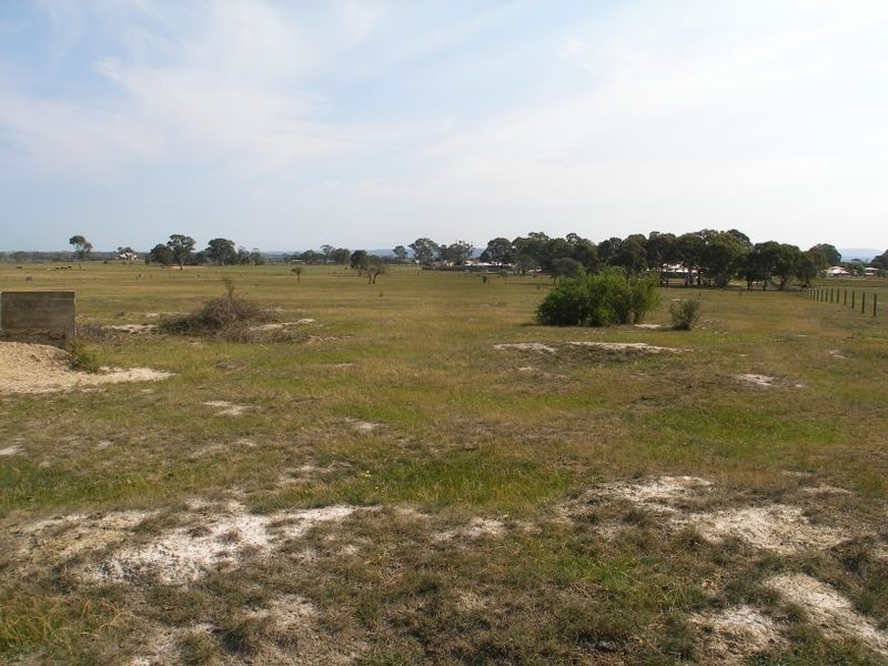 Winnindoo Avenue, Heyfield VIC 3858