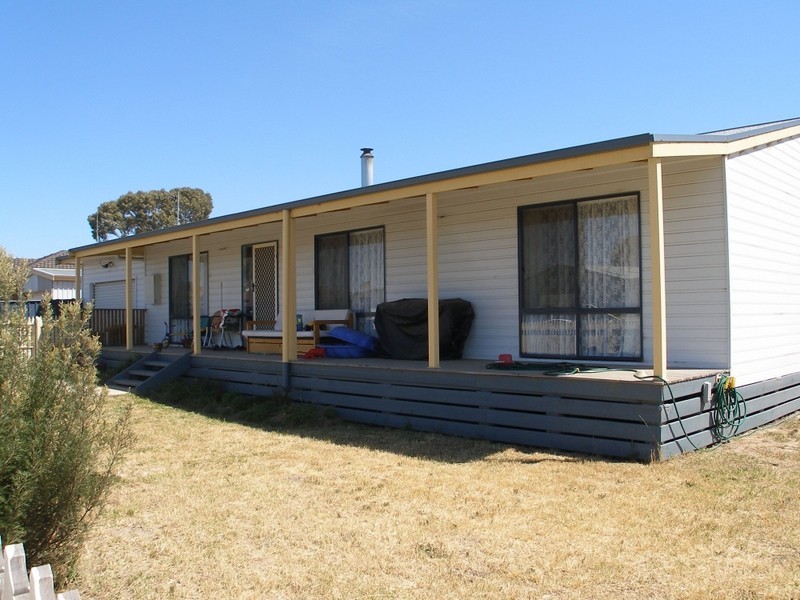 13 Weir Rd, Heyfield VIC 3858