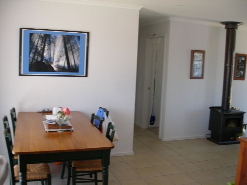 13 Weir Rd, Heyfield VIC 3858