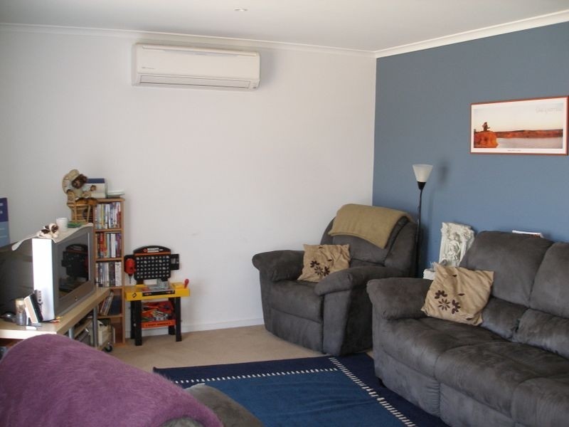 13 Weir Rd, Heyfield VIC 3858