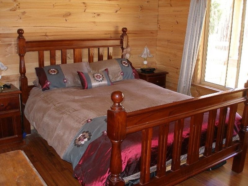 122 Thomson Lane, Seaton VIC 3858