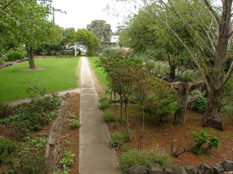 3 Mills Street, Heyfield VIC 3858