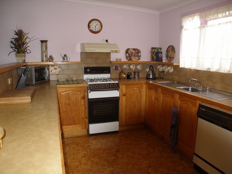 24 Wellington Street, Coongulla VIC 3860