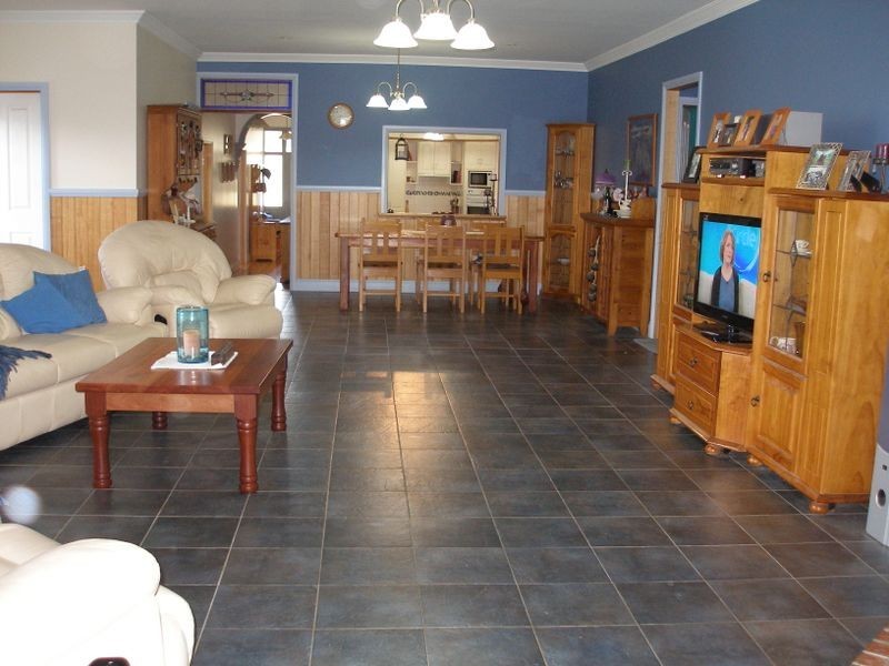 7 Mary Street, Heyfield VIC 3858