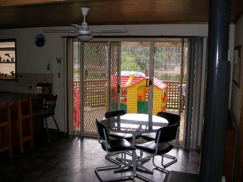 204 Lambrecht Rd, Heyfield VIC 3858