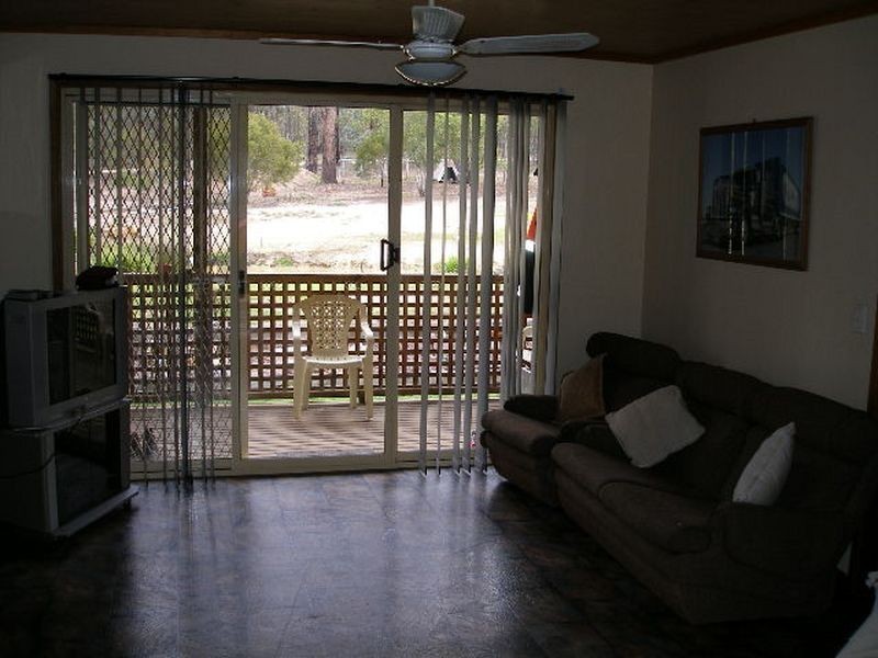 204 Lambrecht Rd, Heyfield VIC 3858