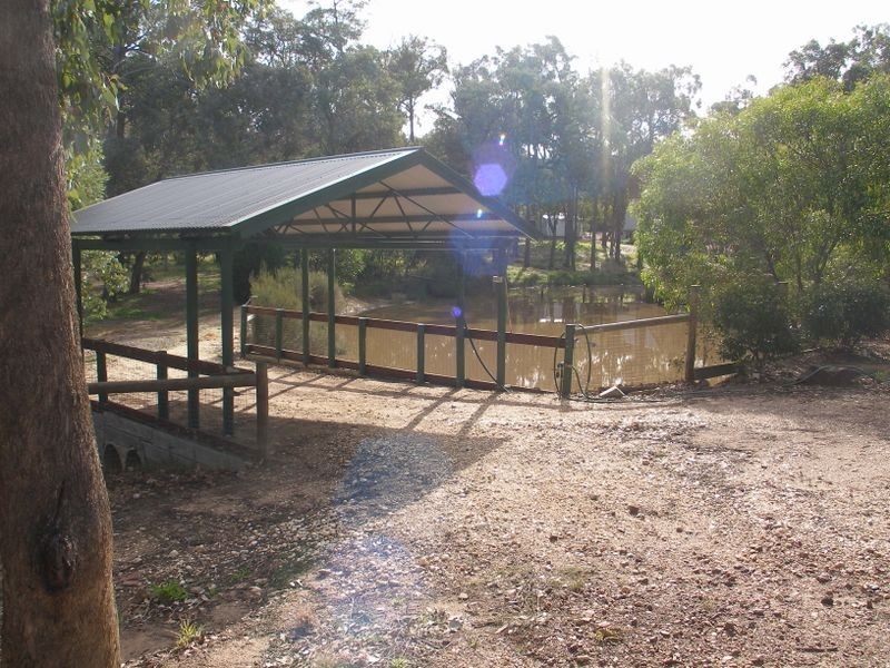 94 Ryans Rd, Coongulla VIC 3860