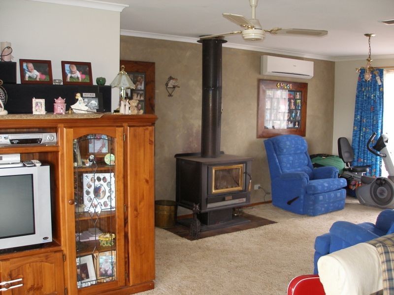 15- 17 Bolton Street, Heyfield VIC 3858