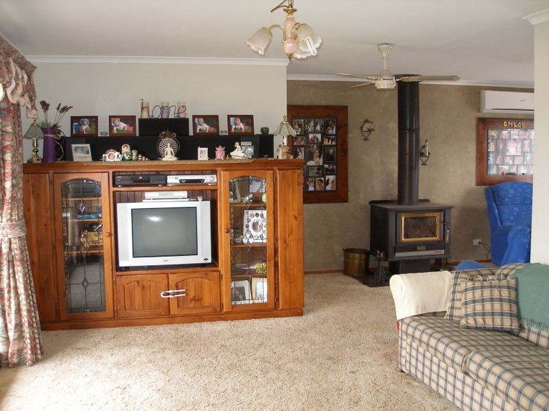 15- 17 Bolton Street, Heyfield VIC 3858