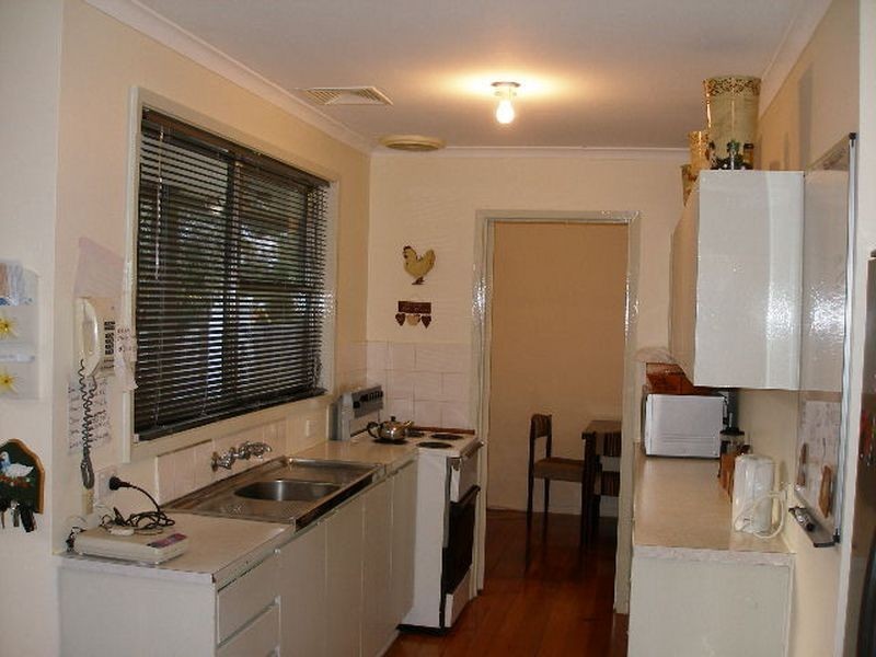 6 Perry Crt, Heyfield VIC 3858