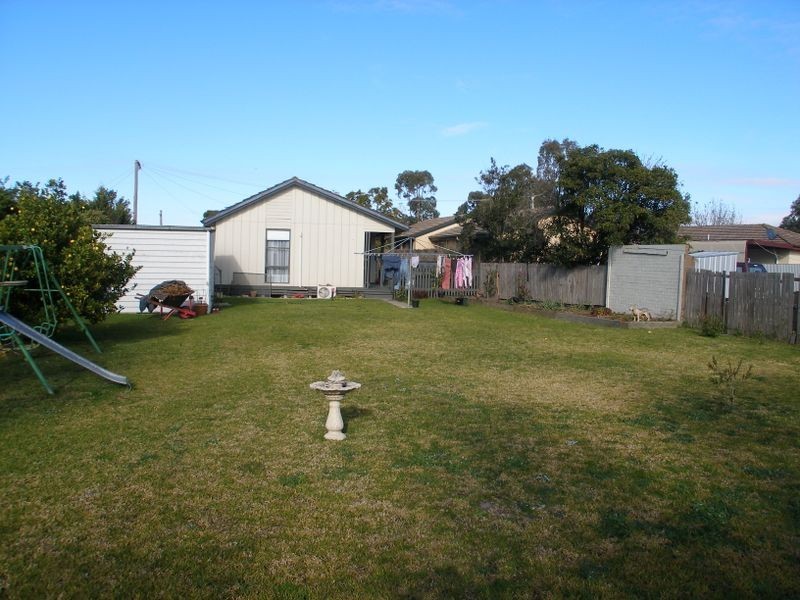 6 Perry Crt, Heyfield VIC 3858