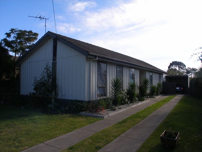 6 Perry Crt, Heyfield VIC 3858