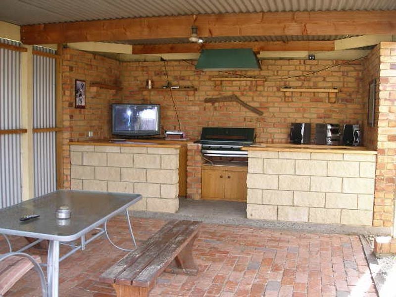 13 Tyson Rd, Heyfield VIC 3858