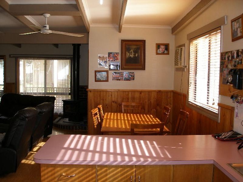 13 Tyson Rd, Heyfield VIC 3858