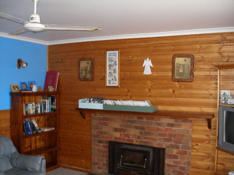 13 Tyson Rd, Heyfield VIC 3858