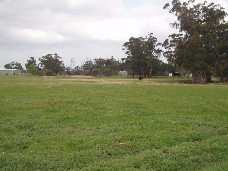 CA 85 Packets Lane, Toongabbie VIC 3856